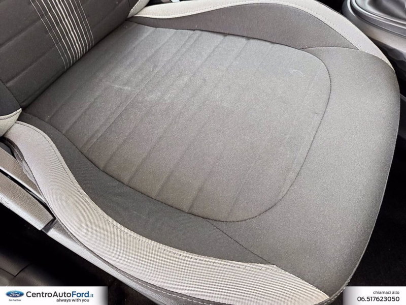 Hyundai i10 usata a Roma (8)