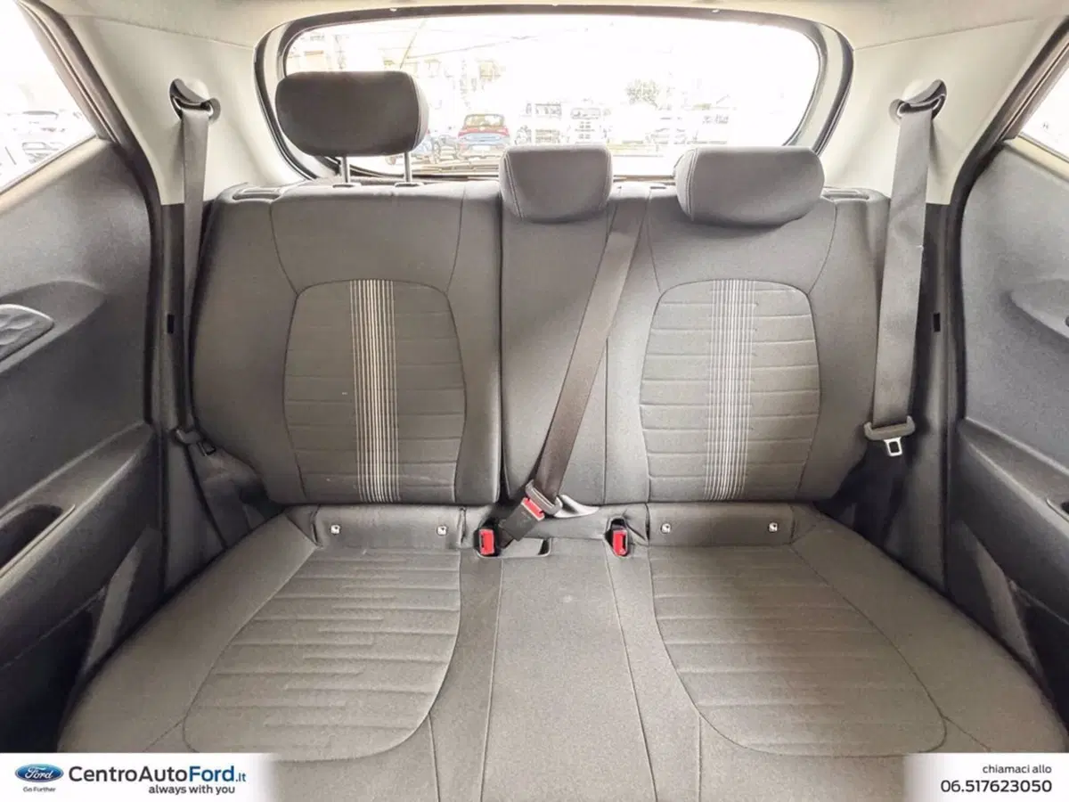 Hyundai i10 usata a Roma (9)
