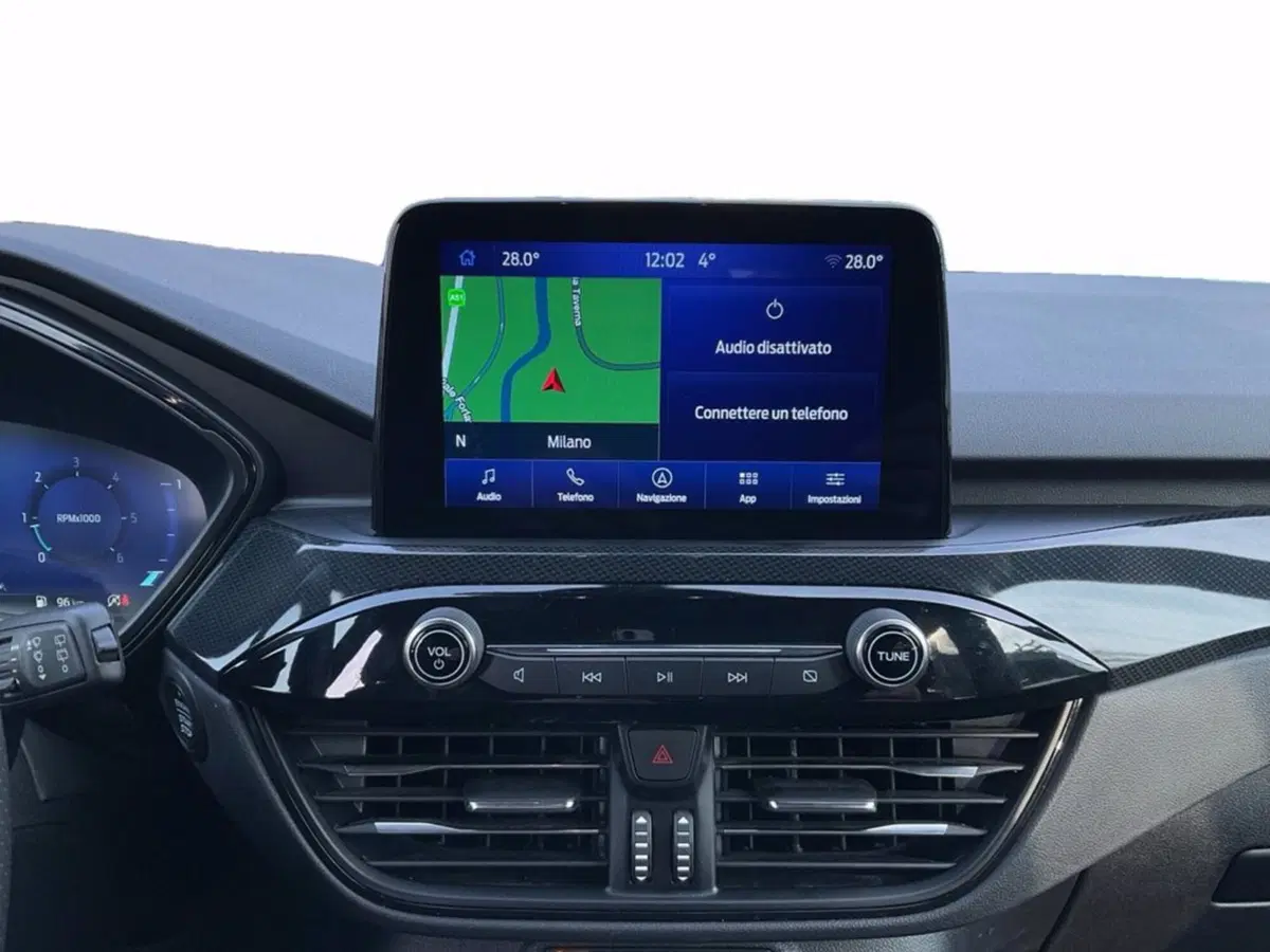 Ford Kuga usata a Milano (14)