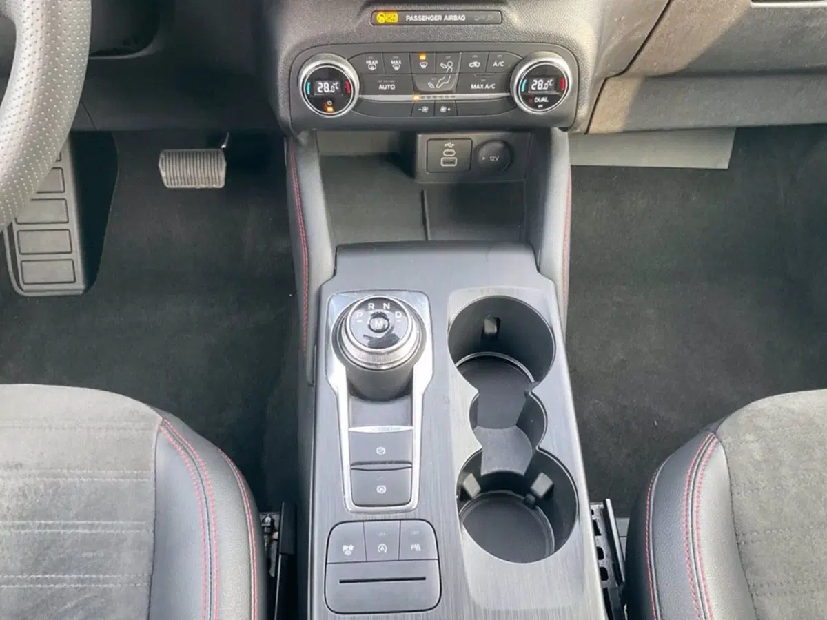 Ford Kuga usata a Milano (15)