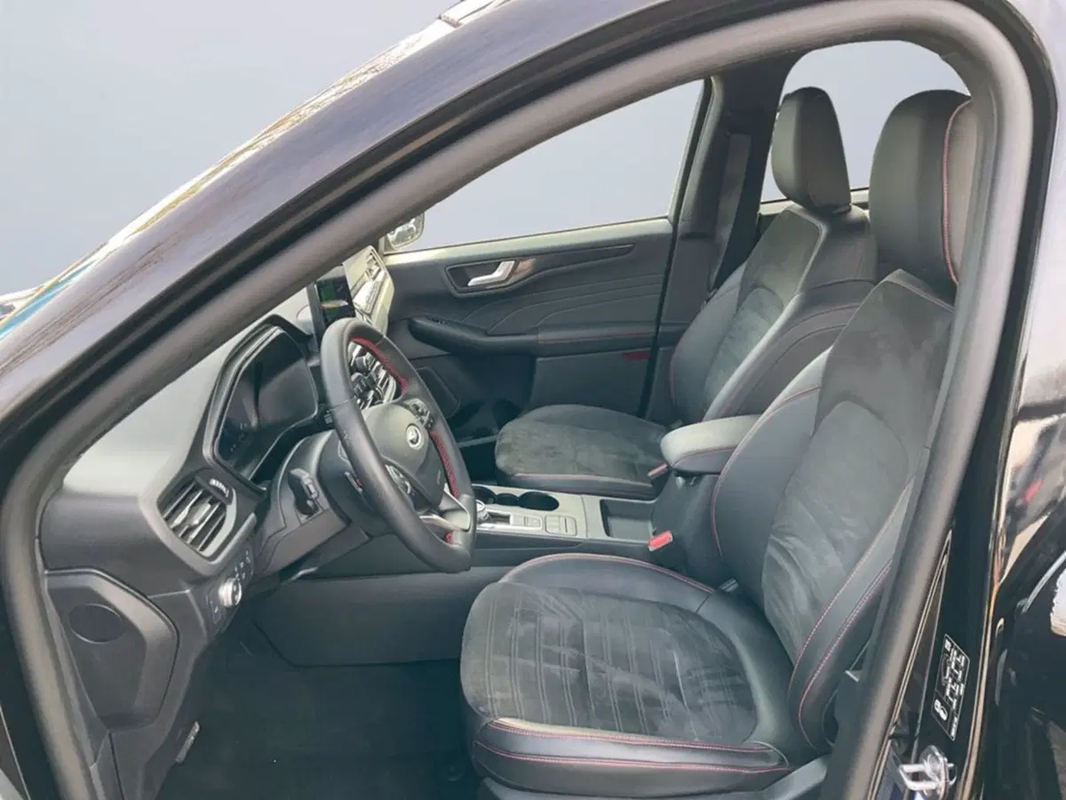 Ford Kuga usata a Milano (9)