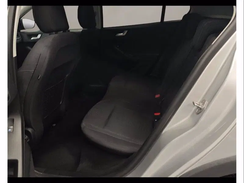 Ford Focus Station Wagon usata a Catania (11)