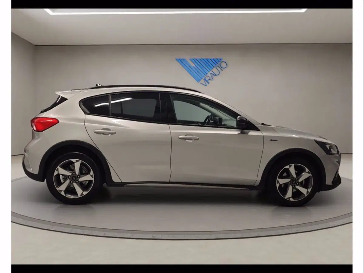 Ford Focus Station Wagon usata a Catania (7)