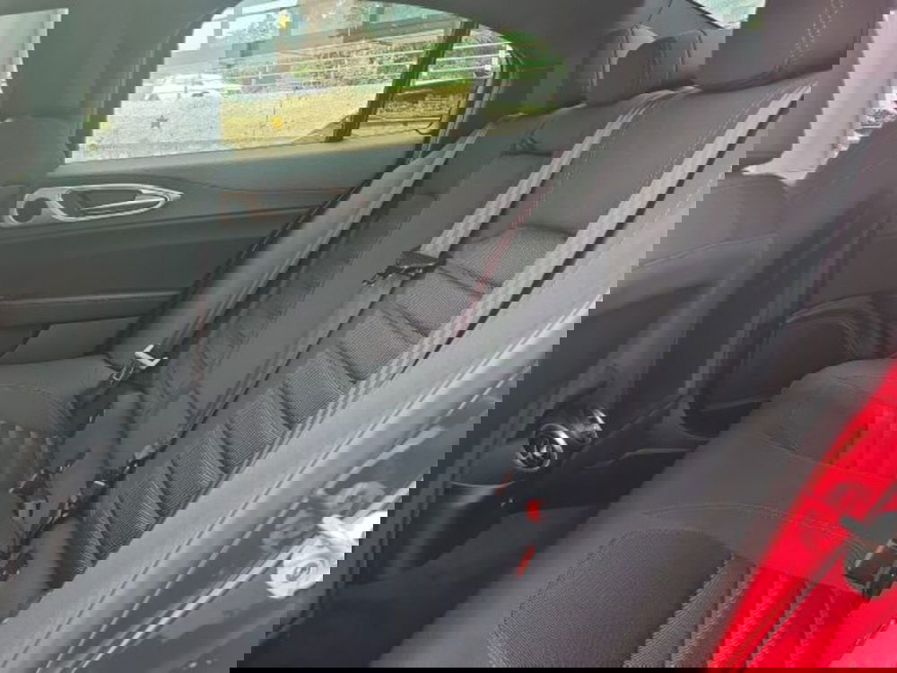 Alfa Romeo Giulia nuova a Monza e Brianza (12)