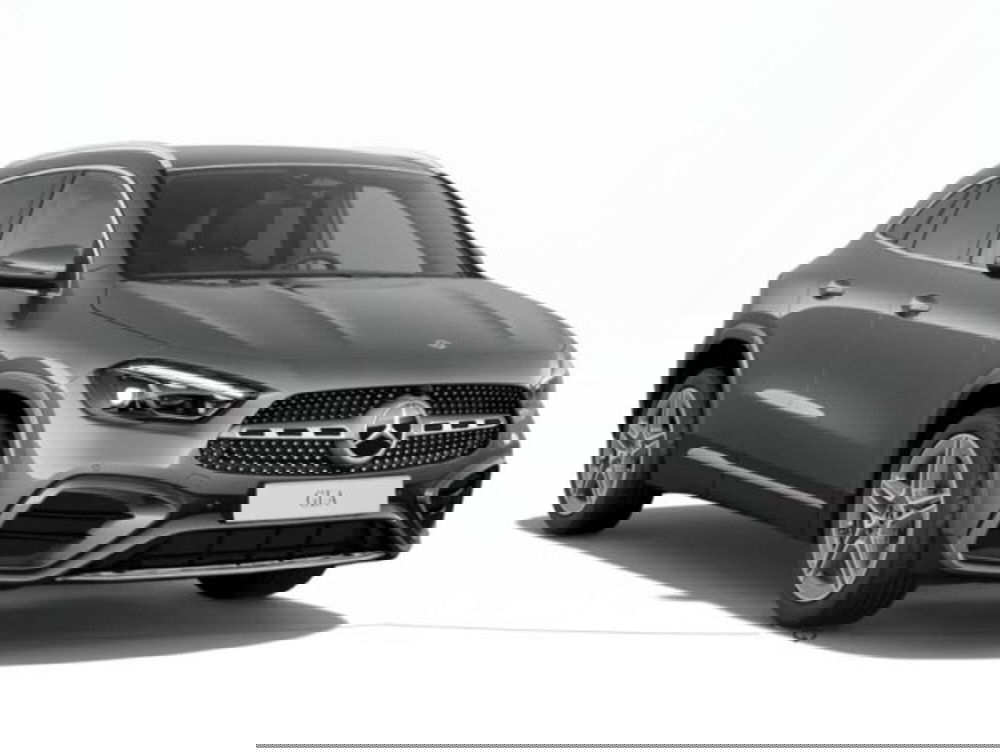 Mercedes-Benz GLA SUV nuova a Verona