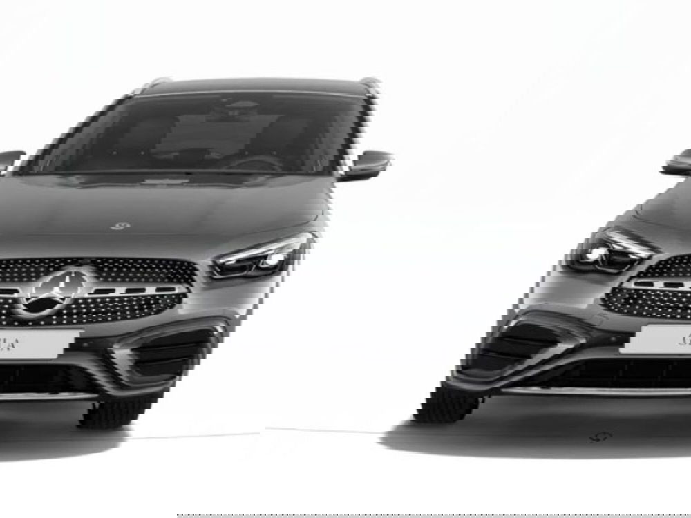 Mercedes-Benz GLA SUV nuova a Verona (3)