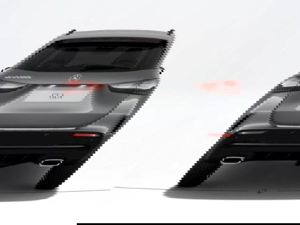 Mercedes-Benz GLA SUV nuova a Verona (4)