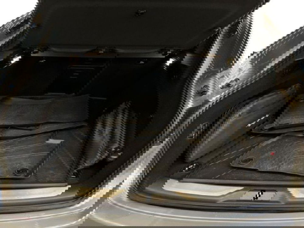 Maserati Levante usata a Verona (13)