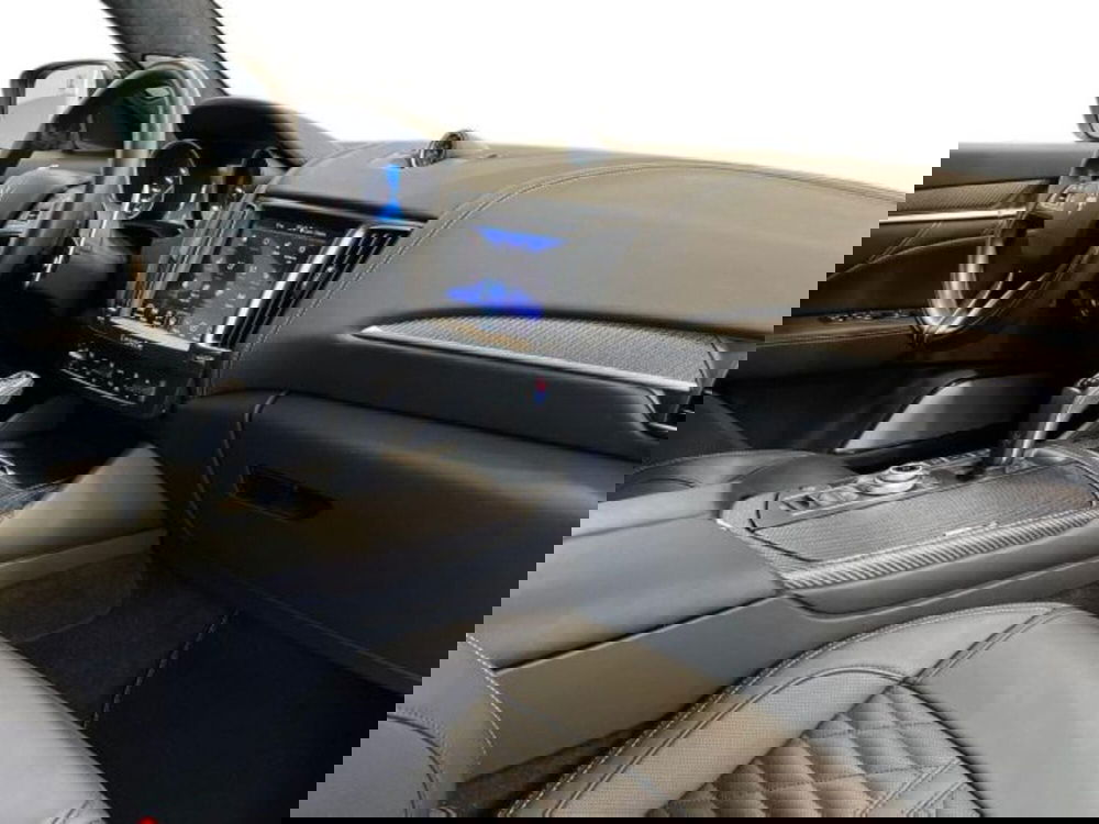 Maserati Levante usata a Verona (16)