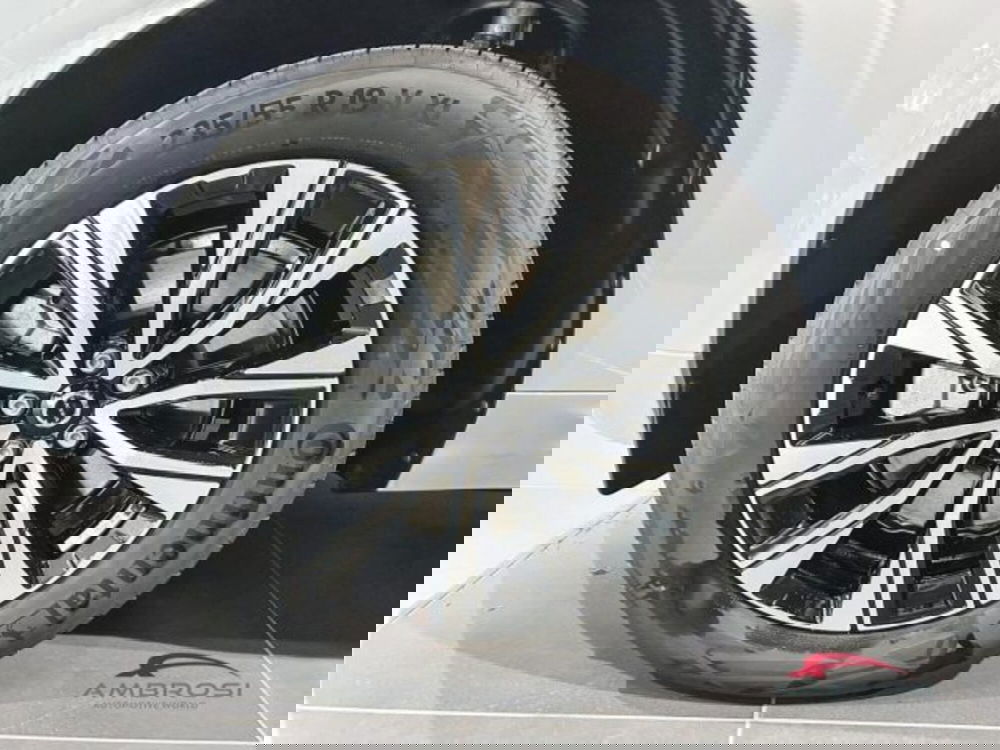 Volvo XC60 nuova a Perugia (11)