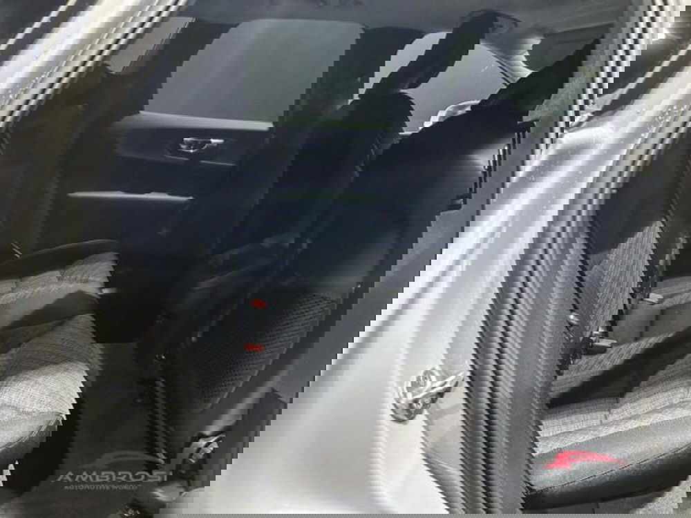 Volvo XC60 nuova a Perugia (7)