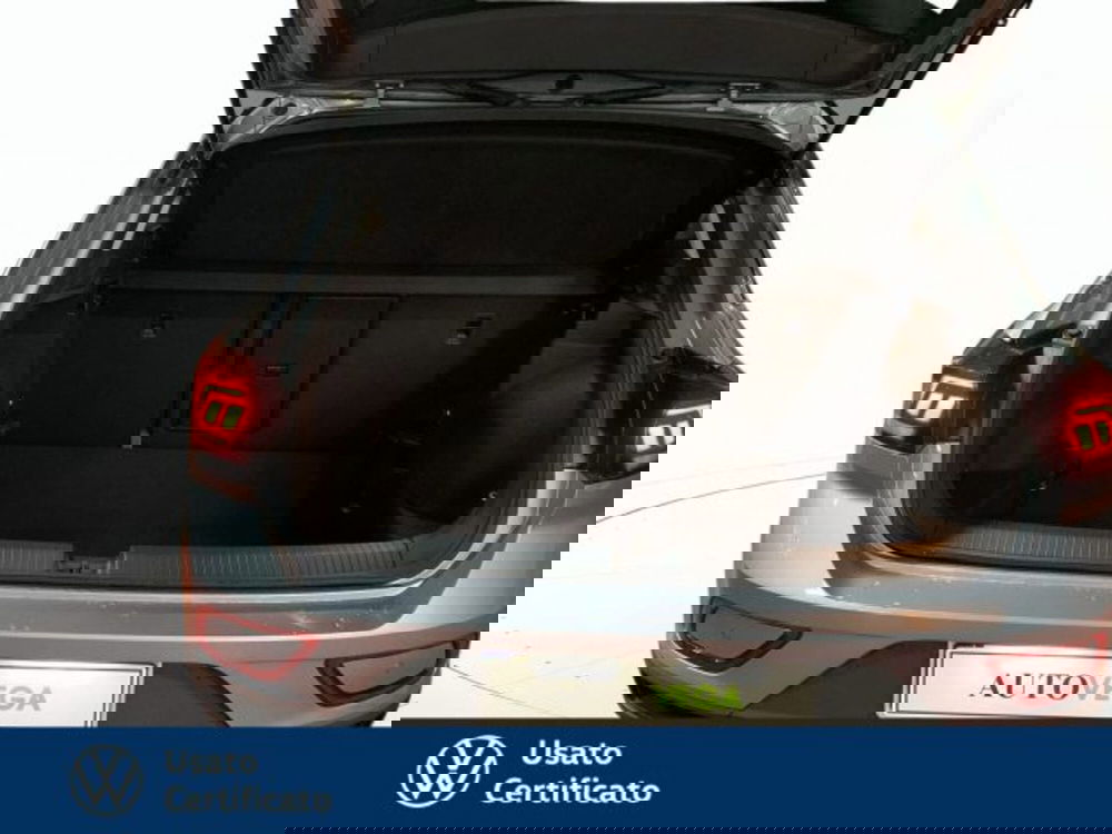 Volkswagen T-Roc nuova a Vicenza (15)