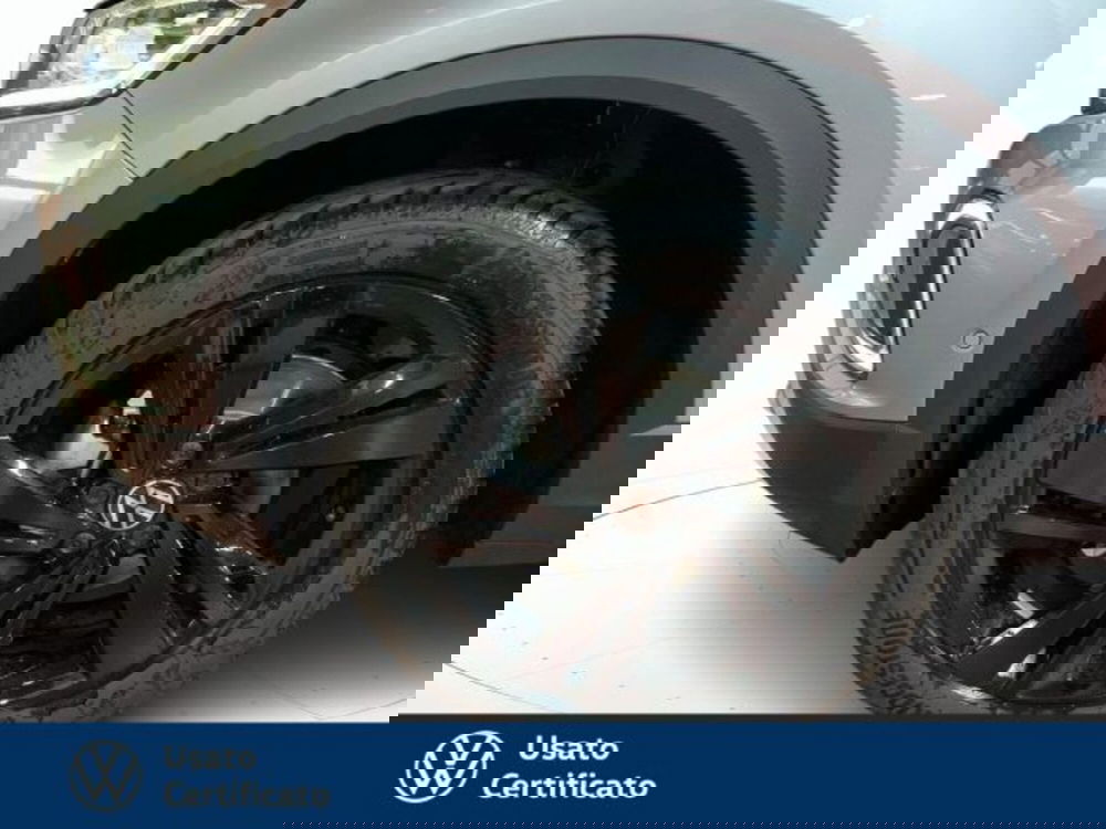 Volkswagen T-Roc nuova a Vicenza (16)