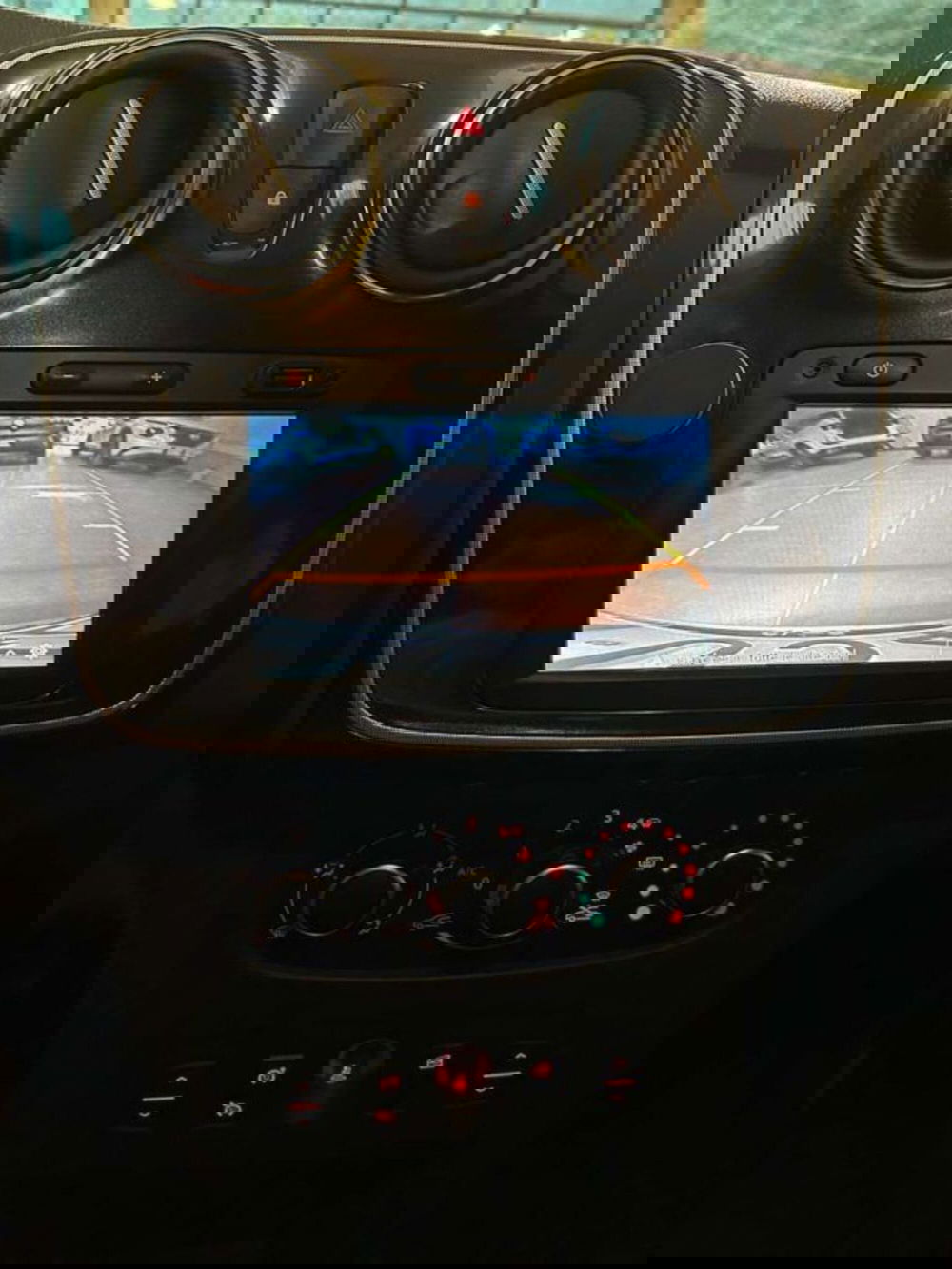 Dacia Sandero usata a Firenze (15)