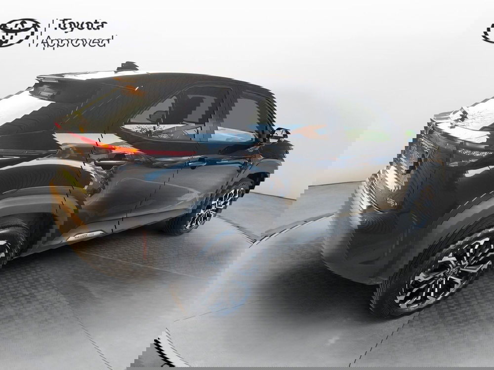 Toyota Yaris Cross usata a Como (11)