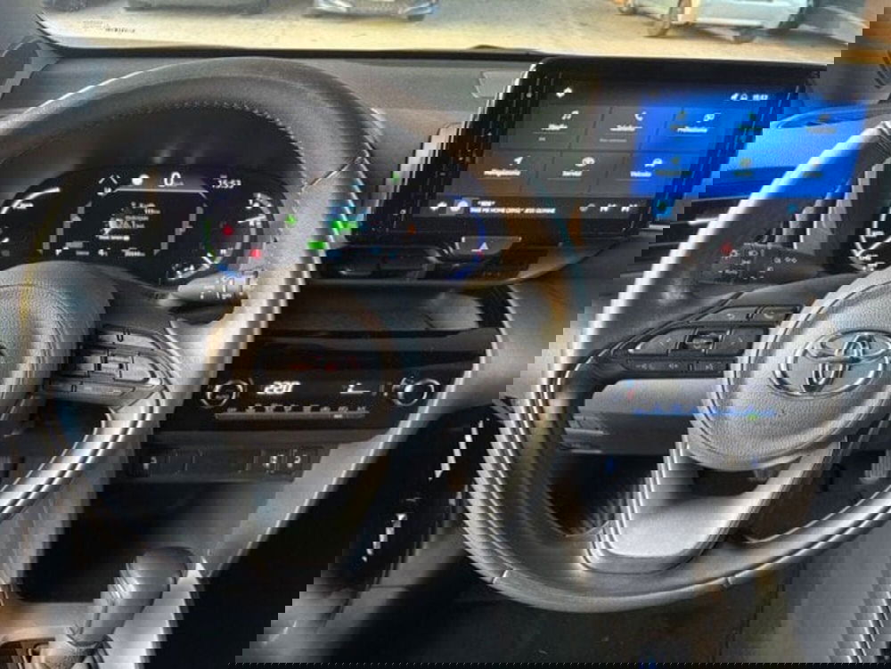 Toyota Yaris Cross usata a Como (8)