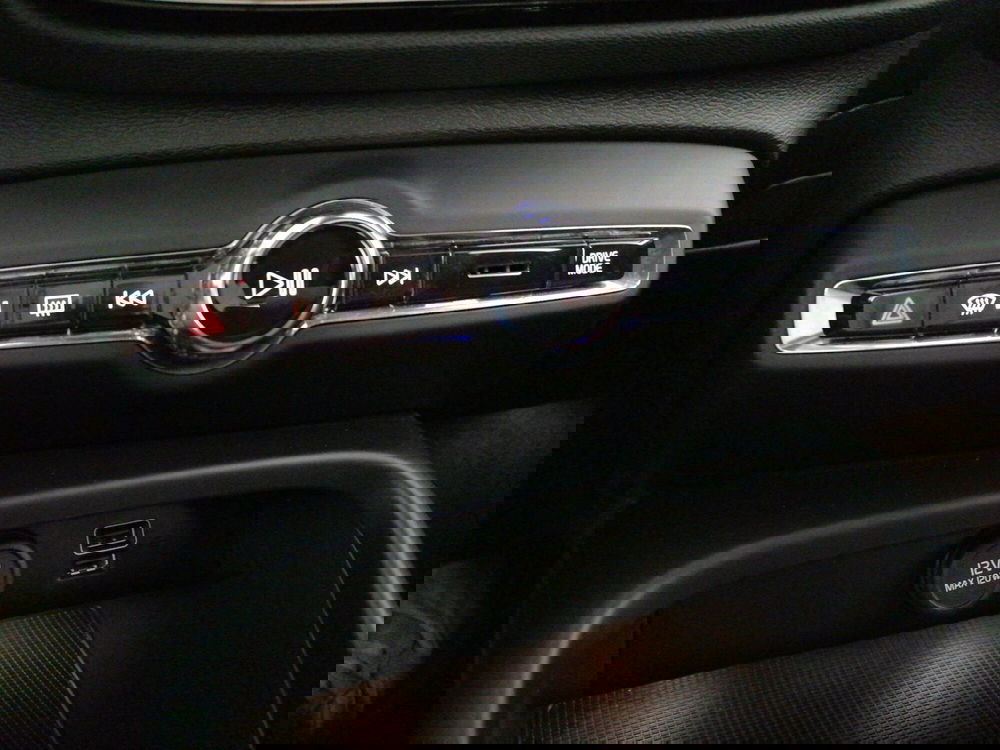 Volvo XC40 usata a Roma (15)