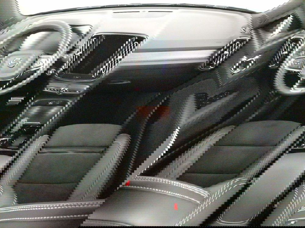 Volvo XC40 usata a Roma (9)