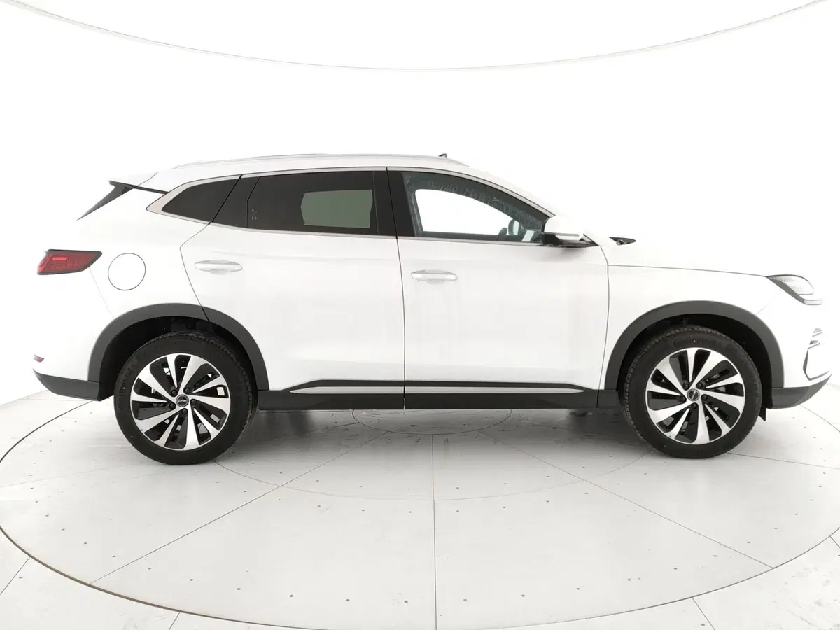 Byd Seal U DM-i  nuova a Caserta (4)