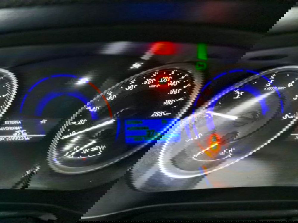 Toyota Hilux usata a Salerno (10)