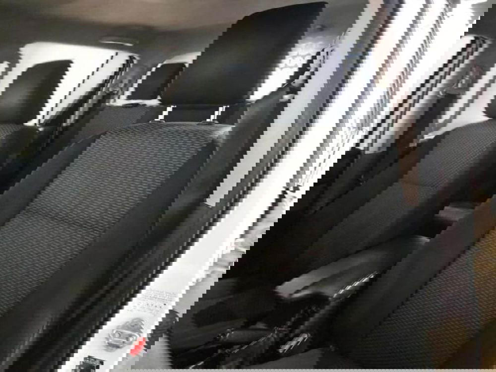 Toyota Hilux usata a Salerno (11)