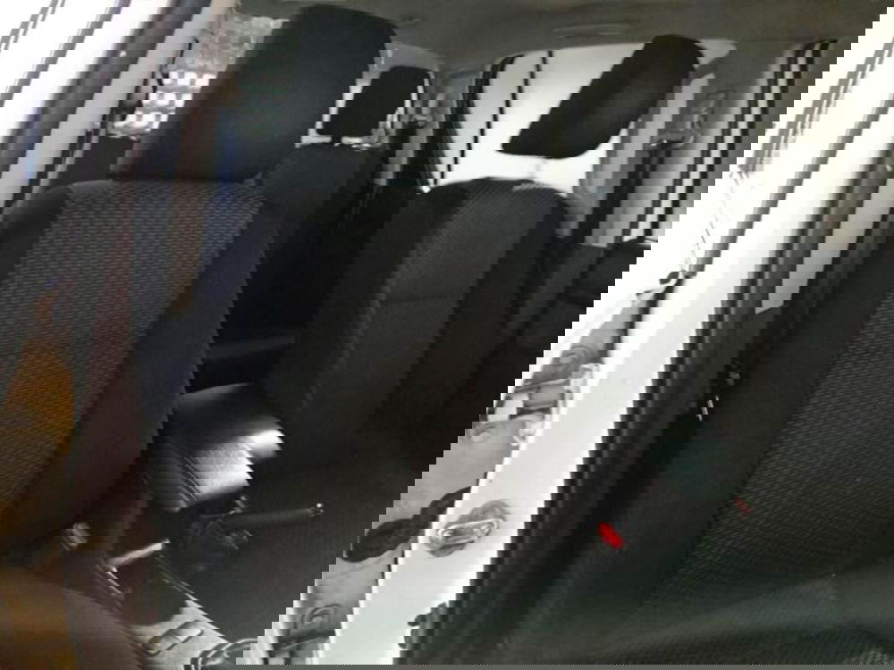 Toyota Hilux usata a Salerno (12)