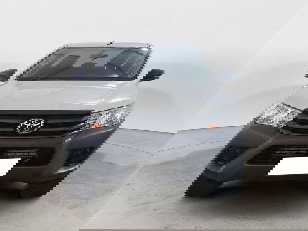 Toyota Hilux usata a Salerno (2)