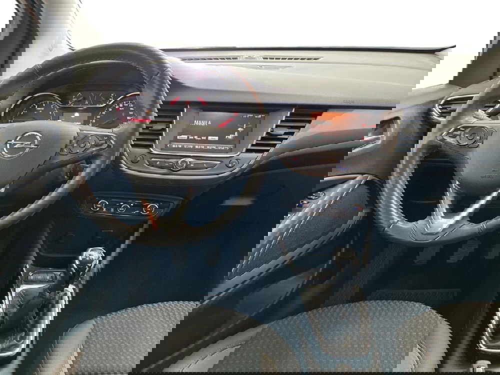 Opel Crossland X usata a Torino (11)