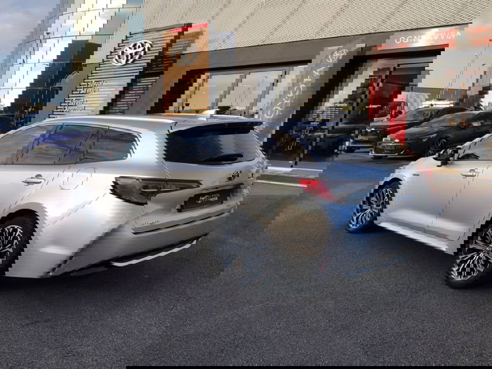 Toyota Corolla Touring Sports nuova a Mantova (3)