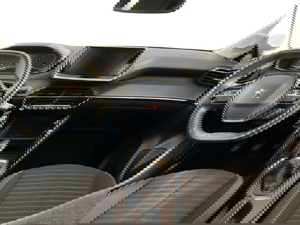 Peugeot 208 usata a Lecce (8)