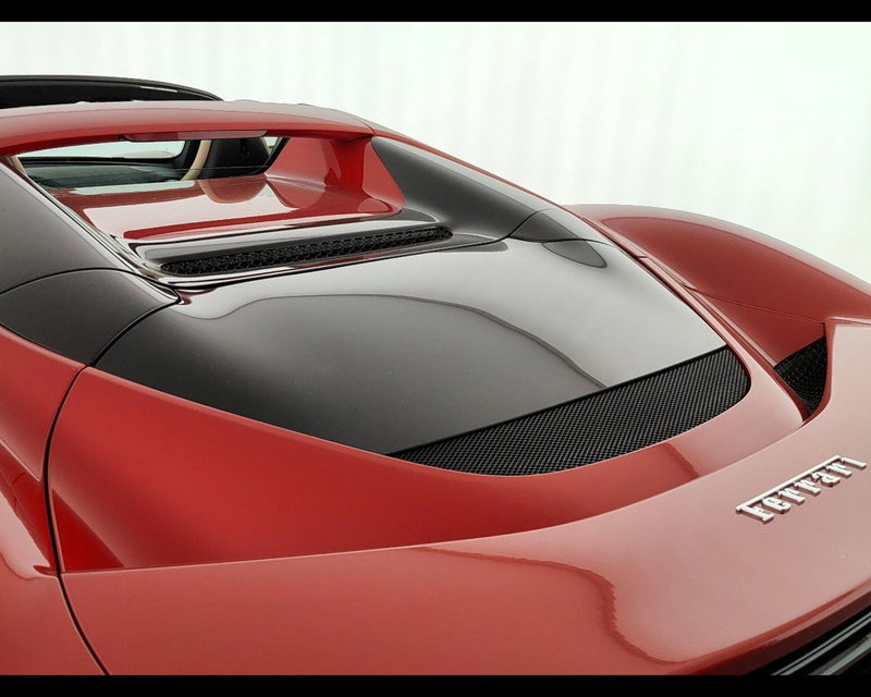 Ferrari 296 Spider usata a Verona (17)