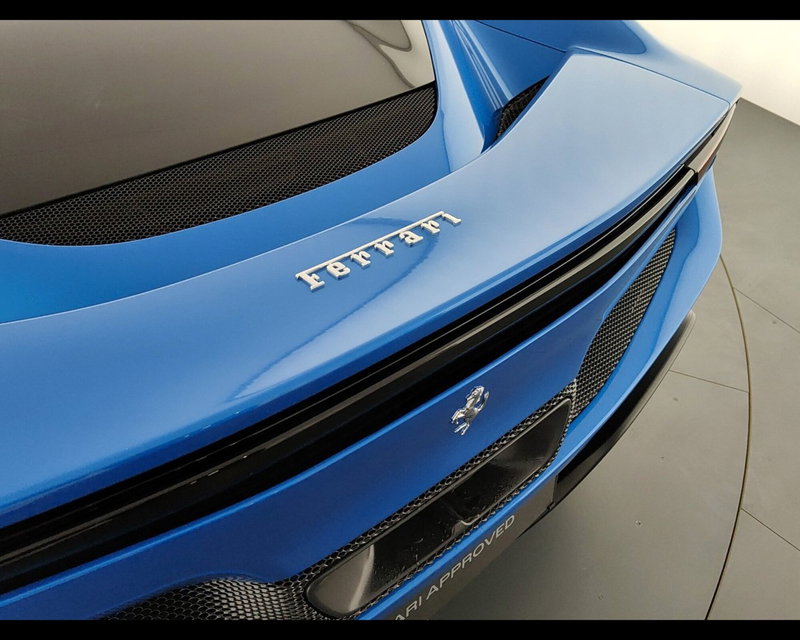 Ferrari 296 Spider usata a Verona (15)