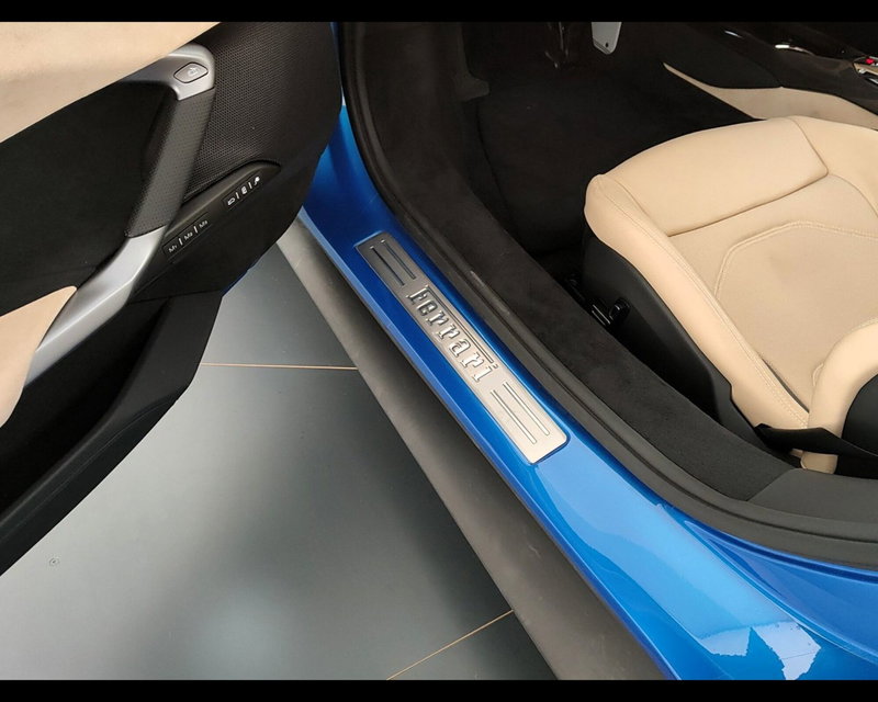 Ferrari 296 Spider usata a Verona (18)