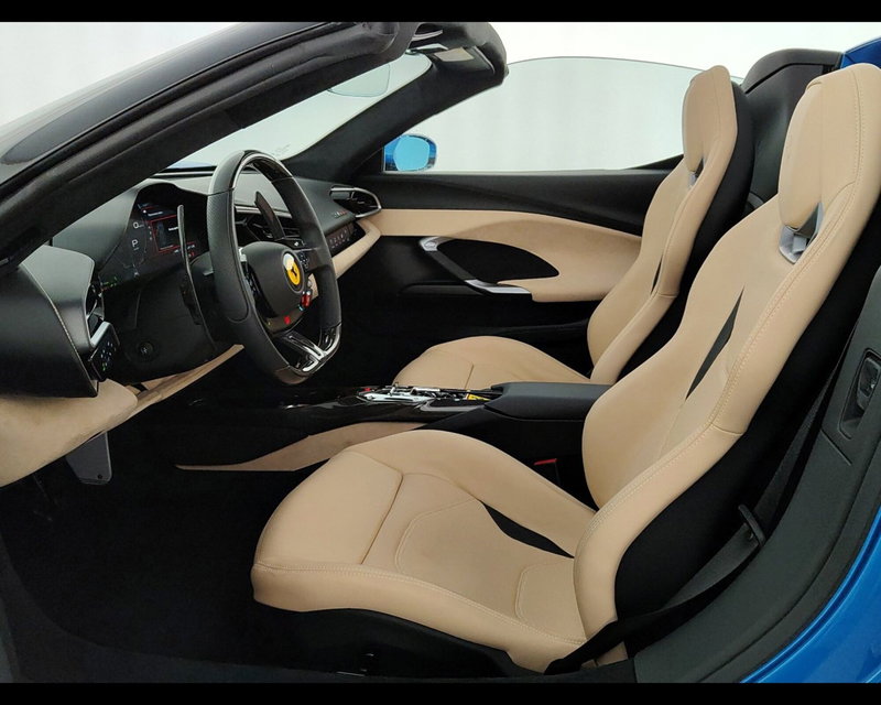 Ferrari 296 Spider usata a Verona (20)