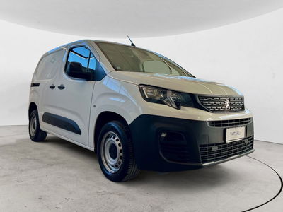 Peugeot Partner Furgone BlueHDi 100 PC Furgone Premium del 2020 usata a Monopoli