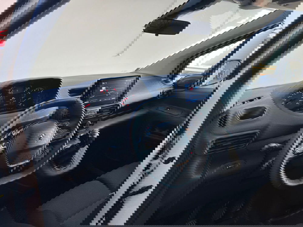 Peugeot Partner Furgone usata a Bari (13)