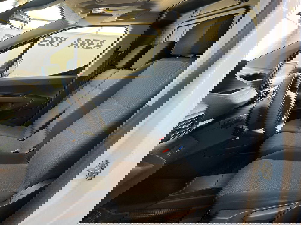 Peugeot Partner Furgone usata a Bari (14)