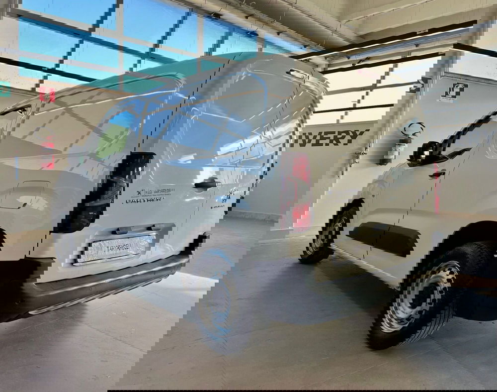 Peugeot Partner Furgone usata a Bari (6)
