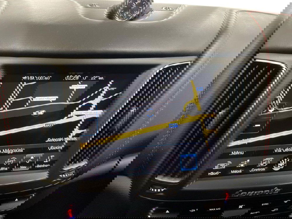 Maserati Levante usata a Macerata (15)