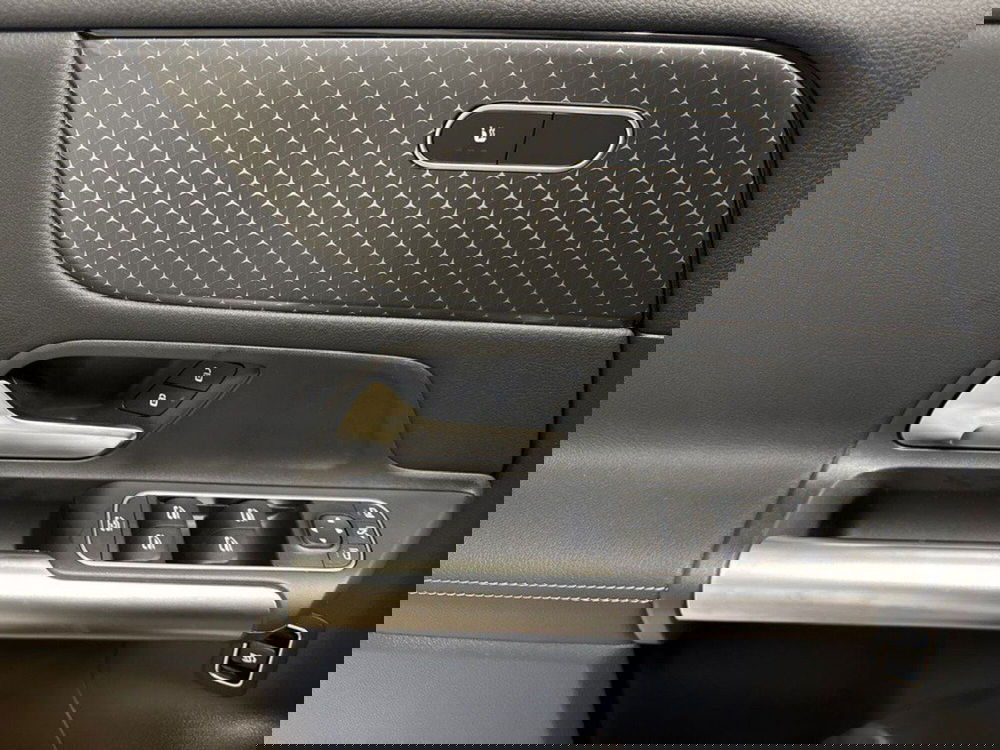 Mercedes-Benz GLA SUV nuova a Rimini (17)