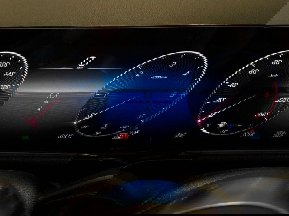 Mercedes-Benz GLA SUV nuova a Rimini (9)