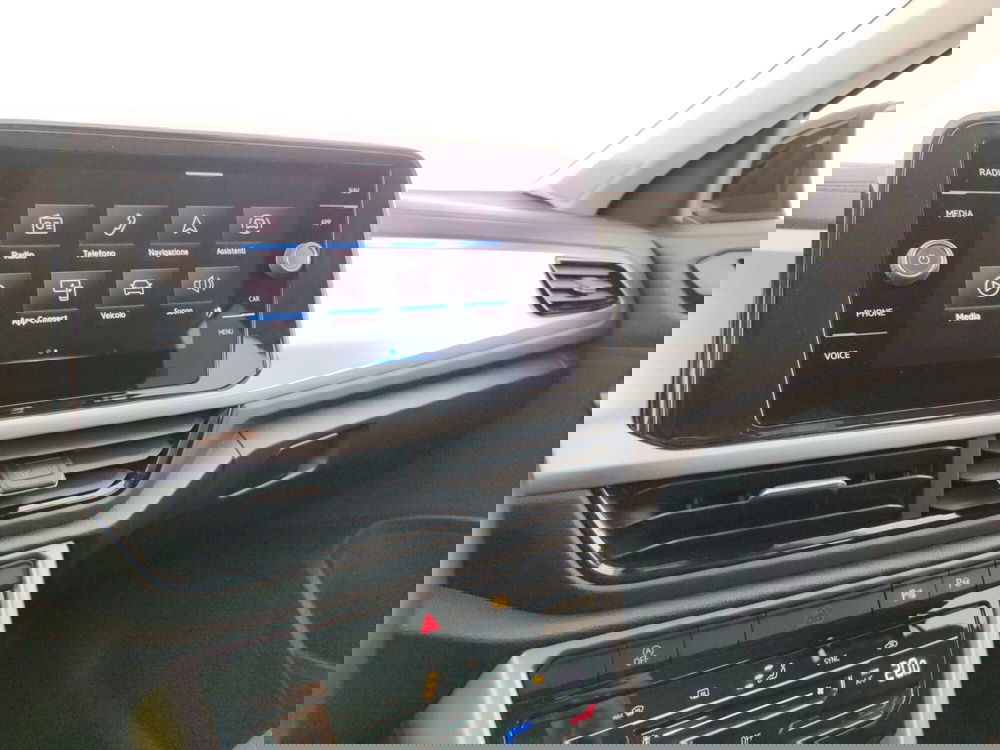 Volkswagen T-Roc usata a Massa-Carrara (12)