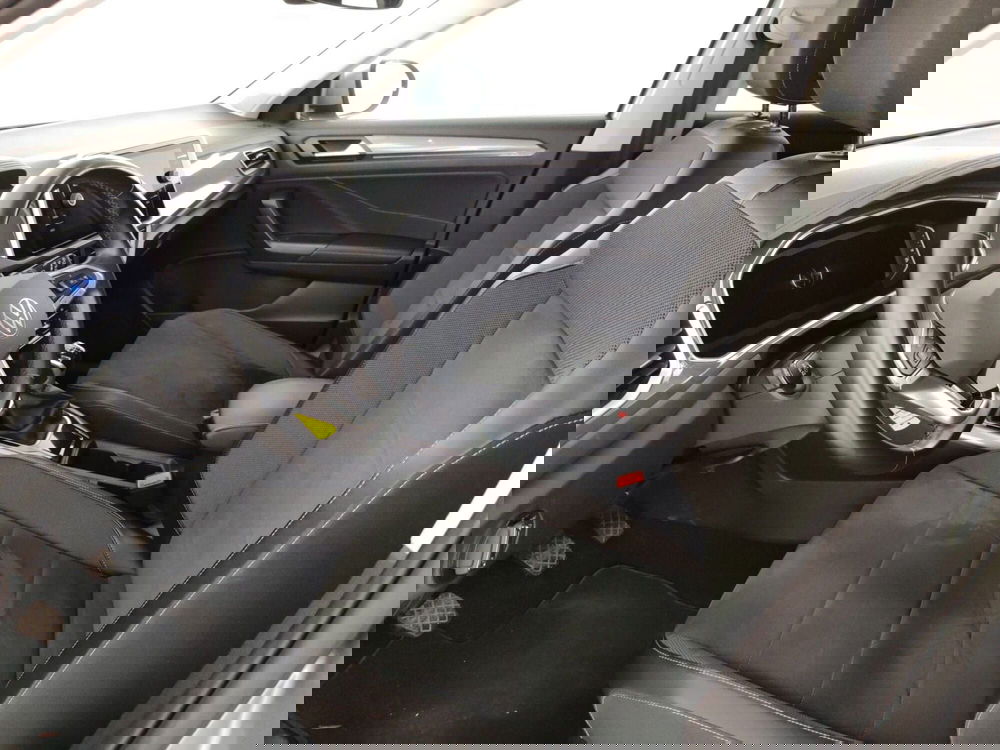 Volkswagen T-Roc usata a Massa-Carrara (7)