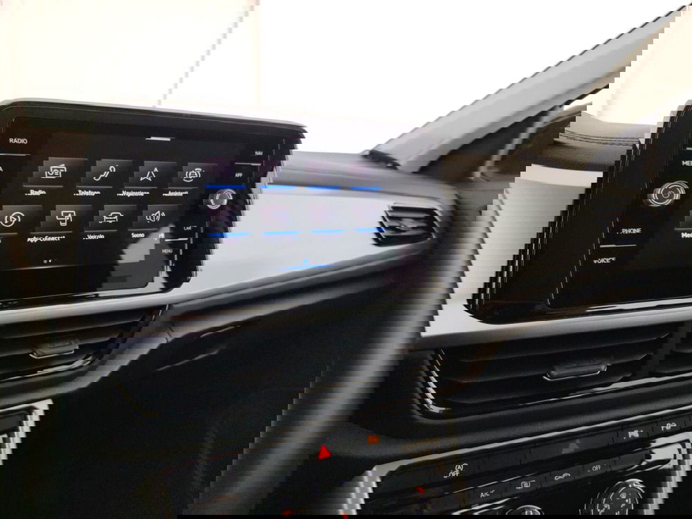 Volkswagen T-Roc usata a Massa-Carrara (12)