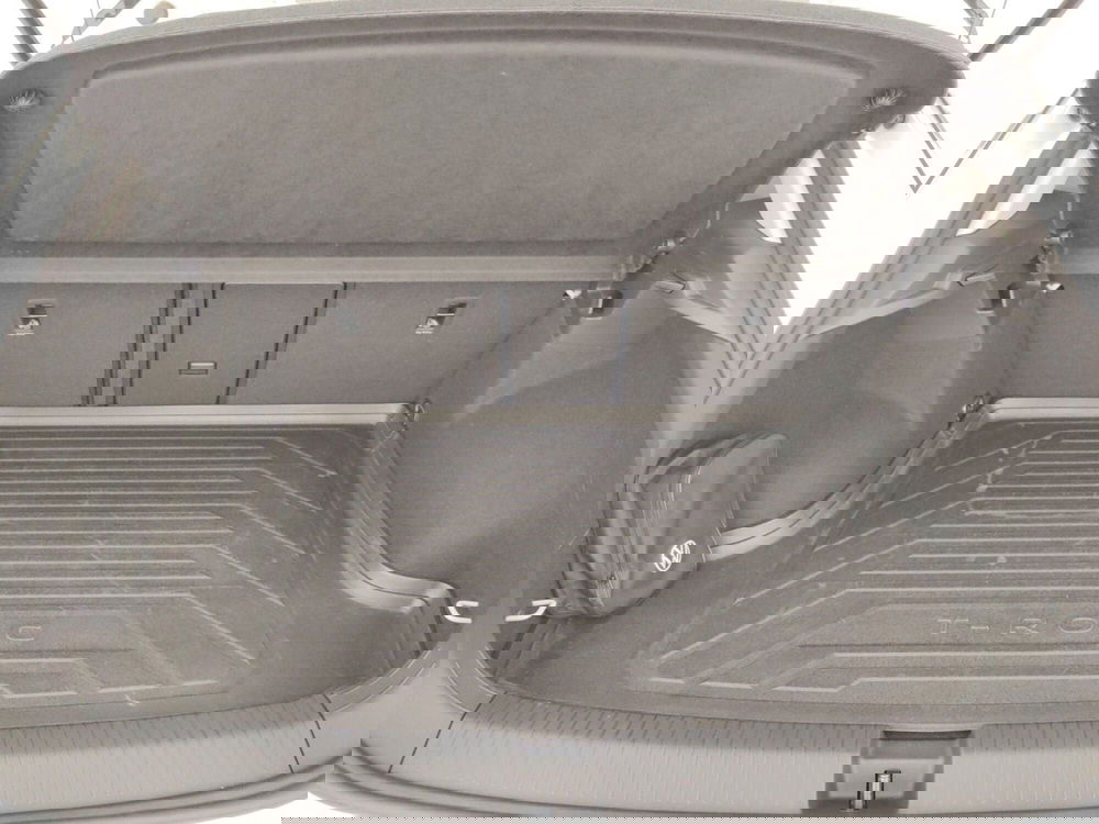 Volkswagen T-Roc usata a Massa-Carrara (16)