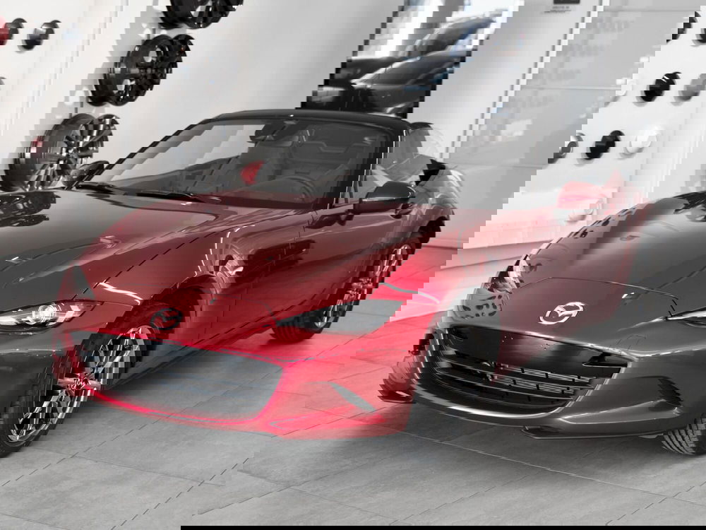 Mazda MX-5 nuova a Prato (2)