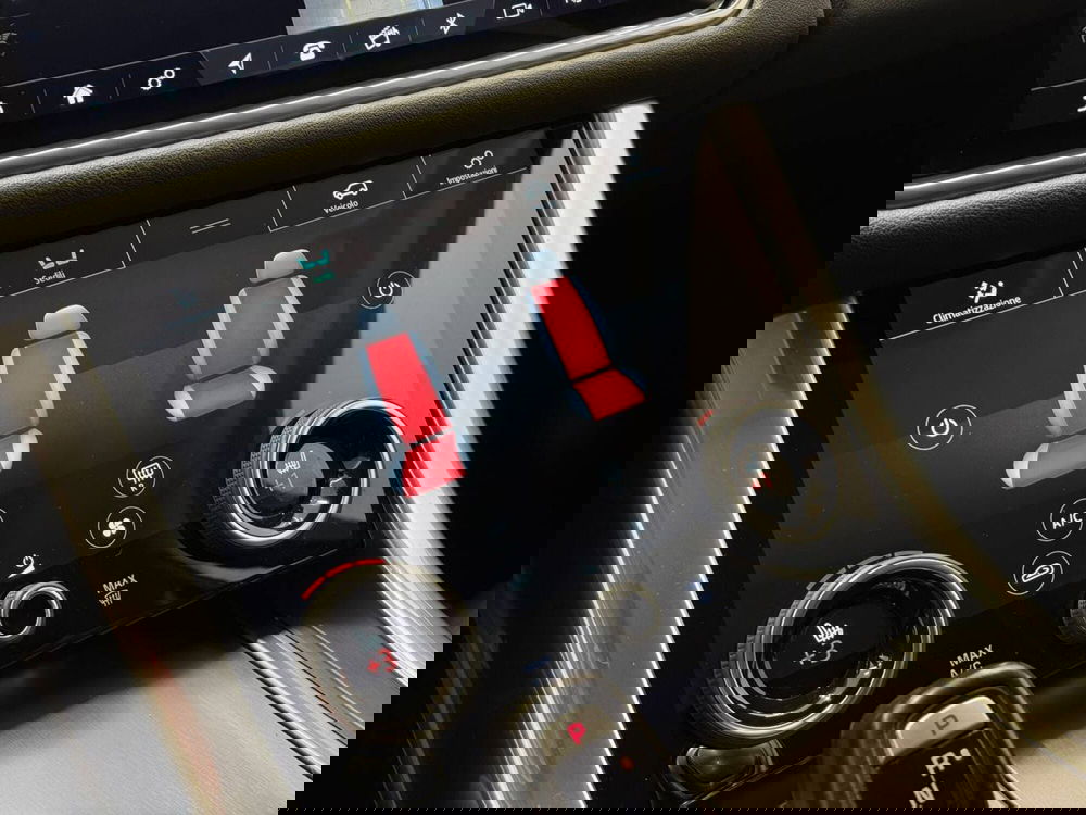 Land Rover Range Rover Sport usata a Savona (12)