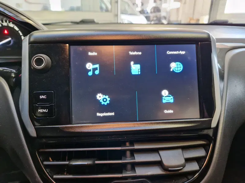 Peugeot 208 usata a Varese (12)