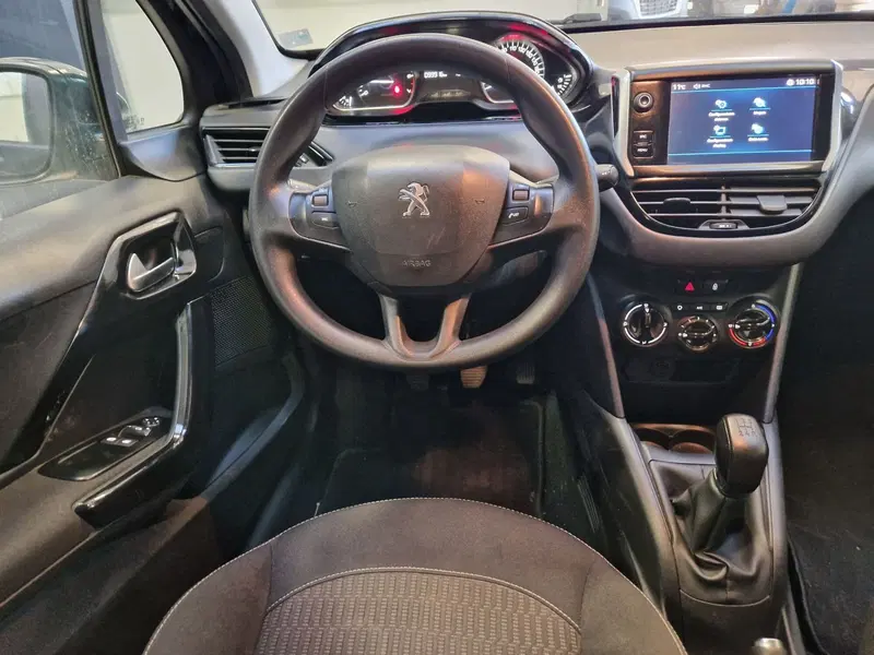 Peugeot 208 usata a Varese (14)
