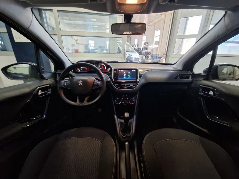 Peugeot 208 usata a Varese (15)
